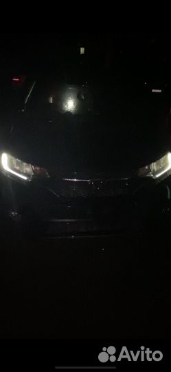 Парень на 8 марта