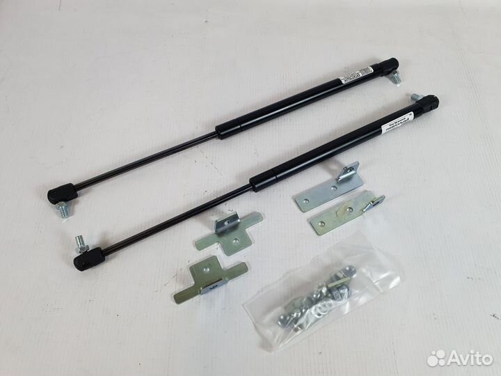 Упоры капота Шевроле Нива