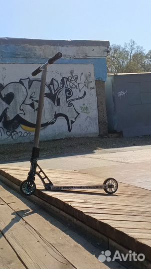 Трюковой самокат кастом парк