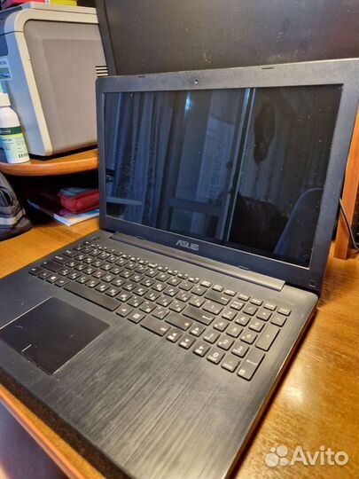 Ноутбук asus X553M