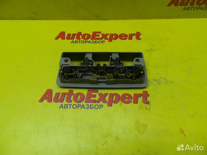 Плафон салонный передний Mitsubishi