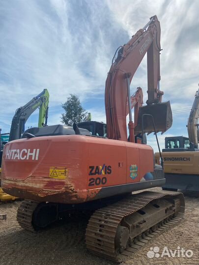 Гусеничный экскаватор Hitachi ZX200-5A, 2021