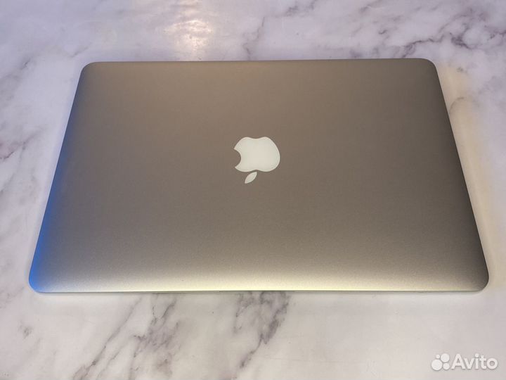 Apple Macbook Air 13 2017/i5/8g/128gb