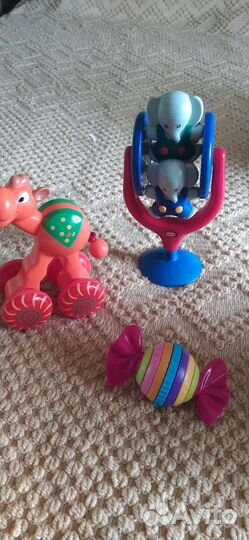 Развивающие игрушки для малышей