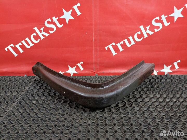 Кронштейн топливного бака