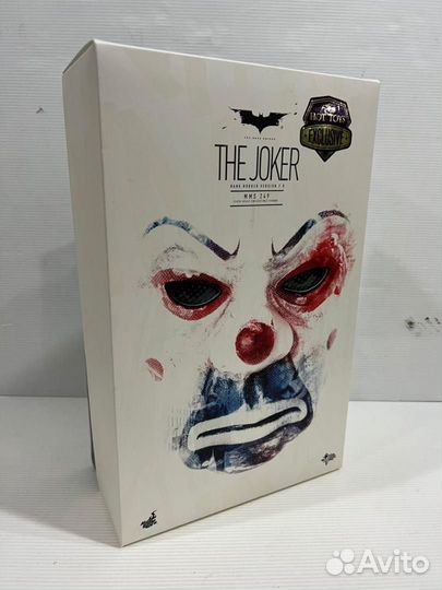 Hot Toys The Dark Knight – The Joker