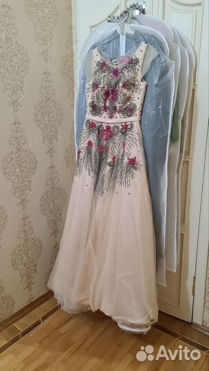 Вечернее платье