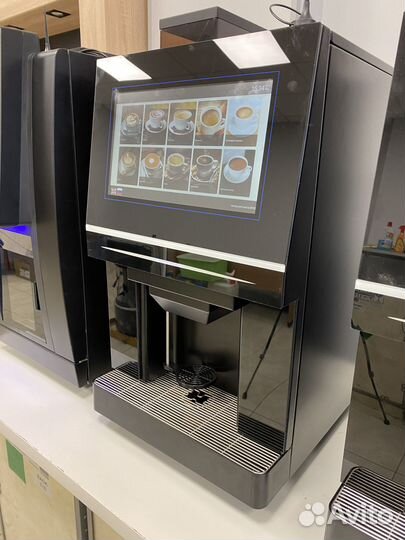 Профессиональная кофемашина для бизнеса Jetinno