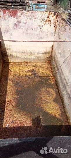 Бак под воду металлический