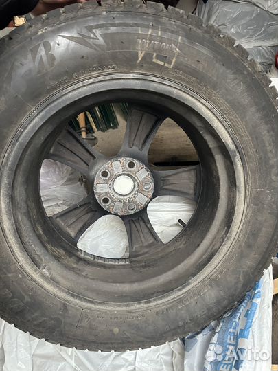 Колеса Bridgestone 225/60R17 KIA sportage