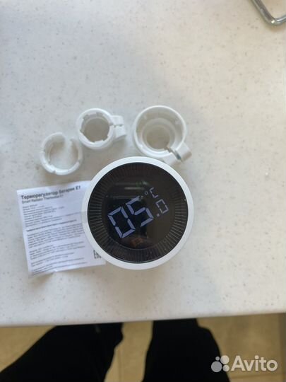 Терморегулятор батареи Agara E1