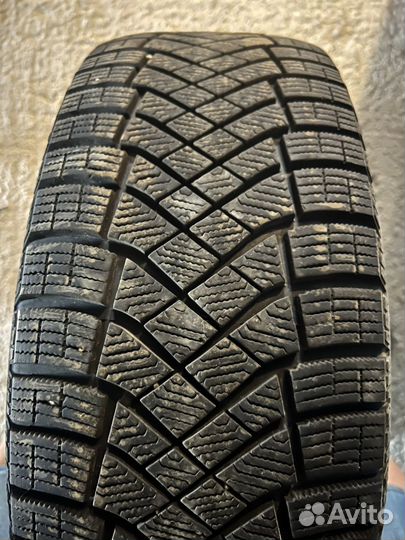 Pirelli Ice Zero FR 225/60 R17