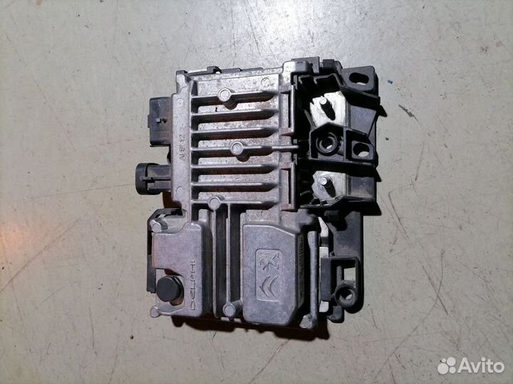 Блок старт-стоп 9809754380 EB2 Peugeot 208 A9