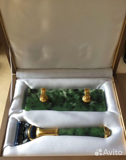 Бритвенный станок «Нефрит»