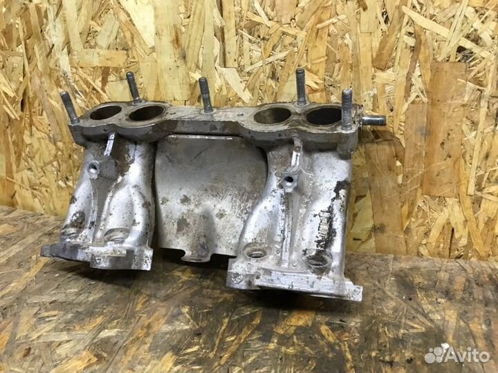 Коллектор впускной LADA Kalina хетчбек 1.6 2011