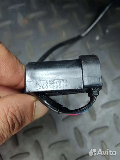Датчик коленвала Мазда 323