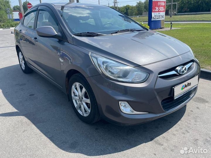 Hyundai Solaris 1.6 AT, 2013, 39 000 км