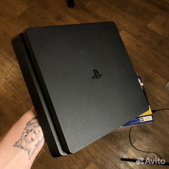 Sony PlayStation 4 Slim 1TB 3 rev +коробка
