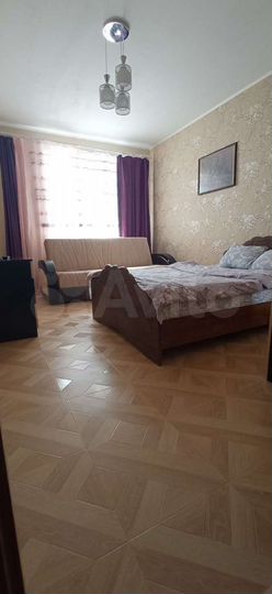 2-к. квартира, 49 м², 1/3 эт.