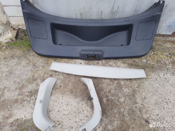 Обшивка крышки багажника рено меган 3 хетчбек