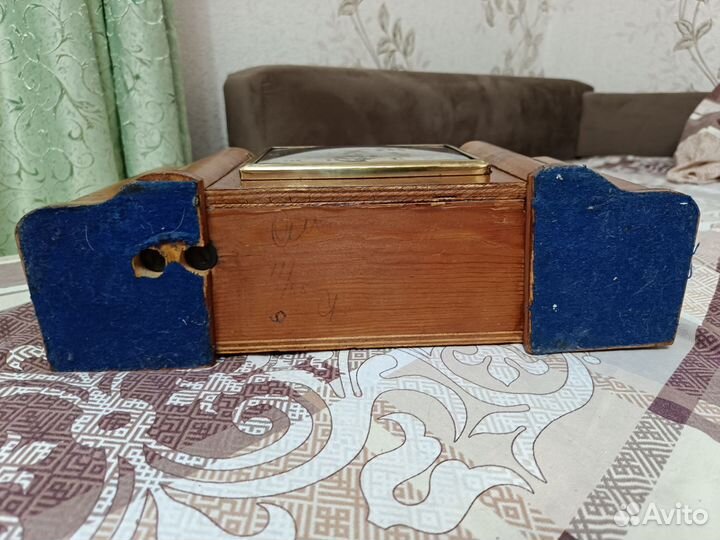 Настольные часы