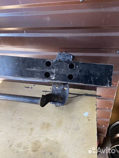 Усилитель переднего бампера на инфинити FX S50