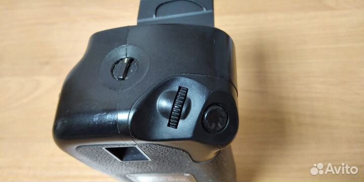 Батарейный блок - рукоятка. Для Canon 5 D M2