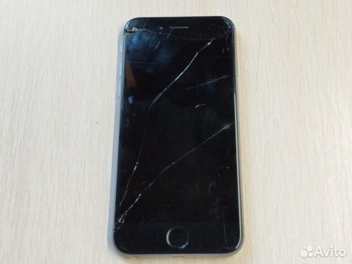 Телефон iPhone 6