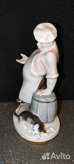 Фарфоровая статуэтка Кот и Повар
