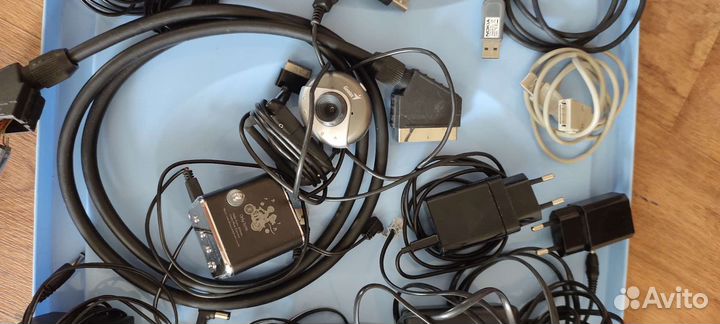 Адаптеры, кабель для компьютера, шнуры
