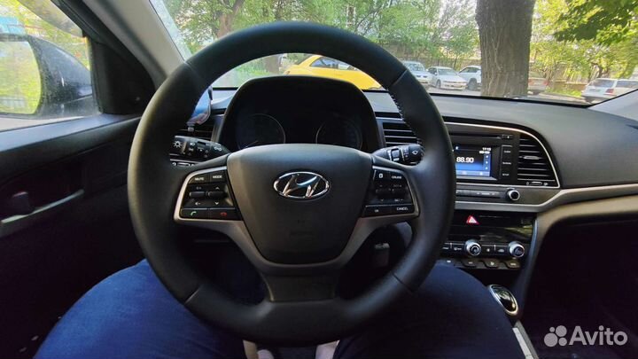 Hyundai Elantra AD руль