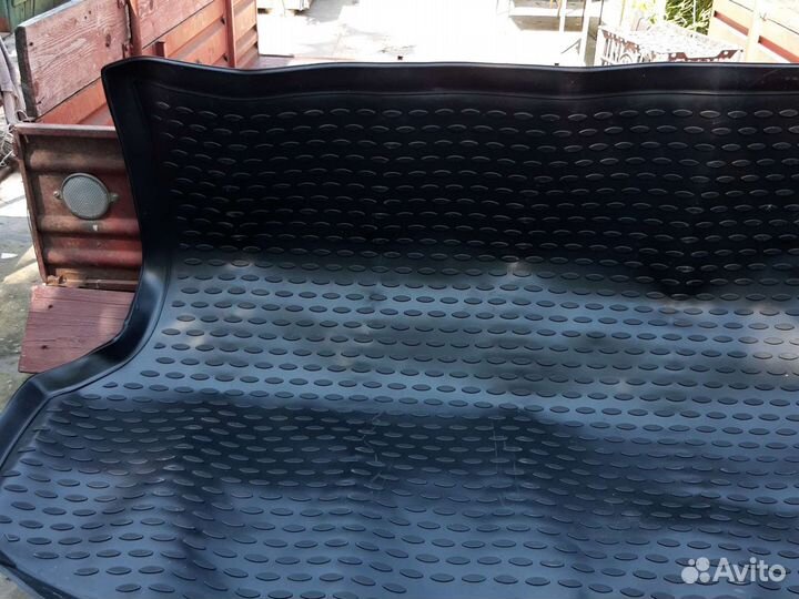 Резиновый коврик в багажник для кla-Sorento2006-09