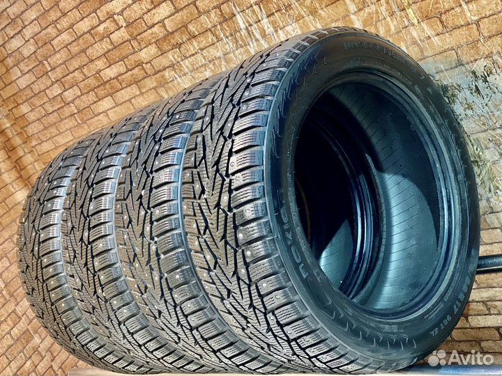 Nokian Tyres Hakkapeliitta 7 215/55 R17 98T