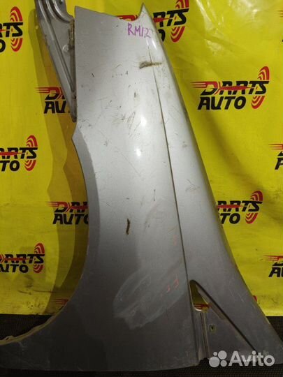 Крыло переднее левое Nissan Liberty RM12 QR20DE