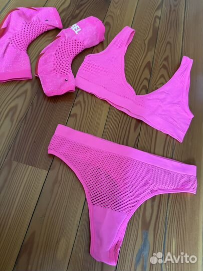 Спортивный комплект для фитнеса