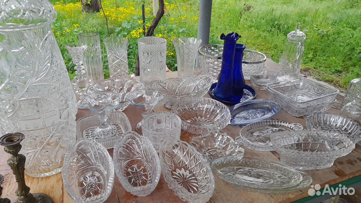 Столовый сервиз,хрусталные вазы