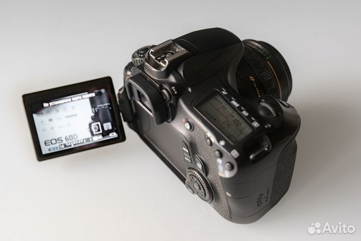 Зеркальный фотоаппарат Canon 60D + 50mm f/1.4
