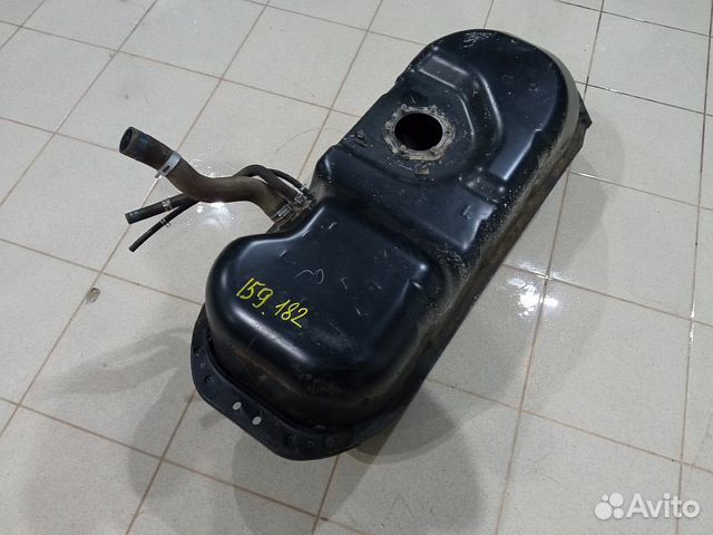 Топливный бак Mitsubishi L200