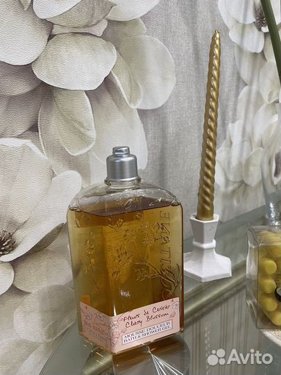 Гель для душа Loccitane Вишневый цвет