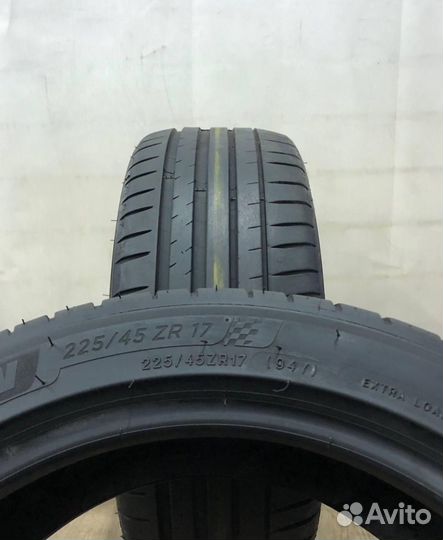 Michelin Pilot Sport 4 225/45 R17 94Y