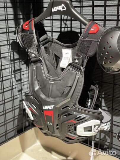 Защита тела панцирь Leatt 2.5