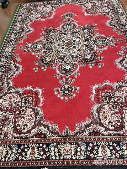 Ковер шерстяной новый