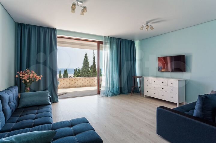 3-к. квартира, 96 м², 3/10 эт.