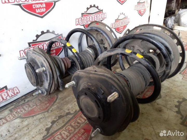 Стойка передняя Toyota Vanguard ACA38 2azfe 2012