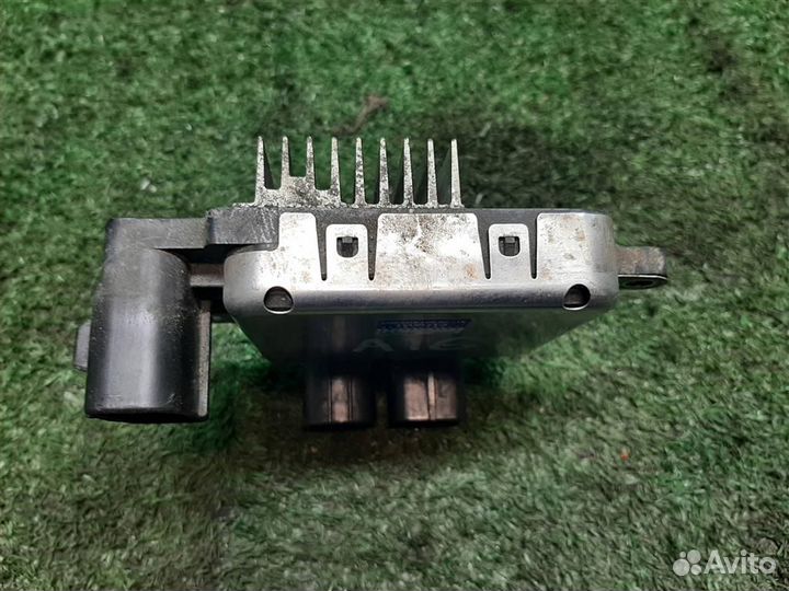 Блок управления вентилятором охлаждения Lexus RX3