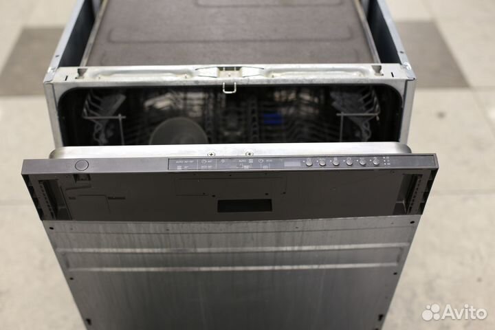 Посудомоечная машина Electrolux 60см