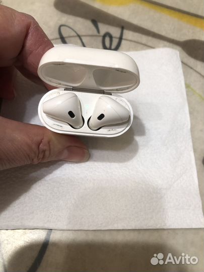 Беспроводные наушники apple airpods бу