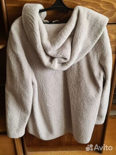 Шуба из овчины с капюшоном 54р