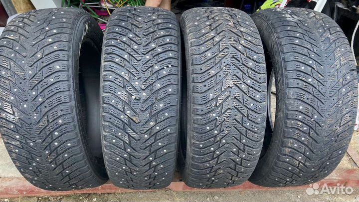 Nokian Tyres Hakkapeliitta 8 255/55 R17 101T
