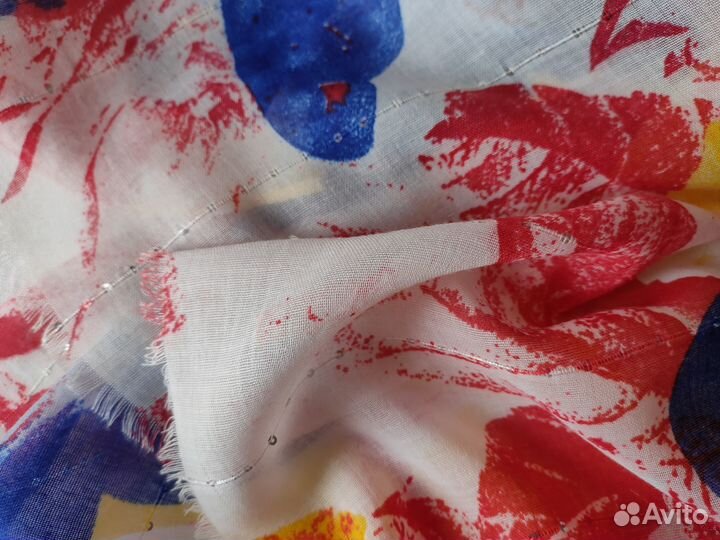 Палантин с пайетками 